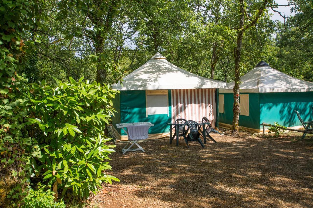 Camping Au Bois Dormant Hotel Chauffour-sur-Vell Luaran gambar