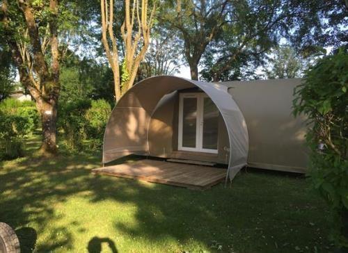 Camping Au Bois Dormant Hotel Chauffour-sur-Vell Luaran gambar