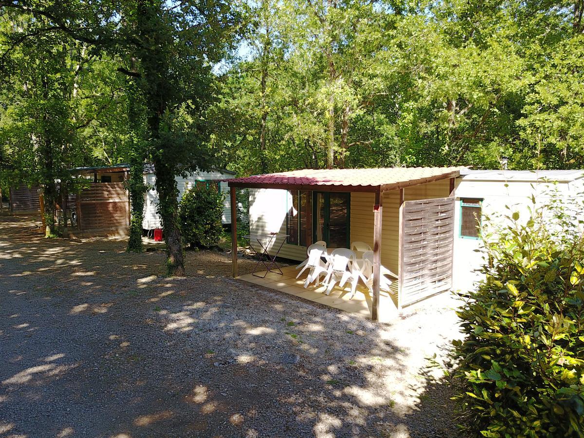 Camping Au Bois Dormant Hotel Chauffour-sur-Vell Luaran gambar