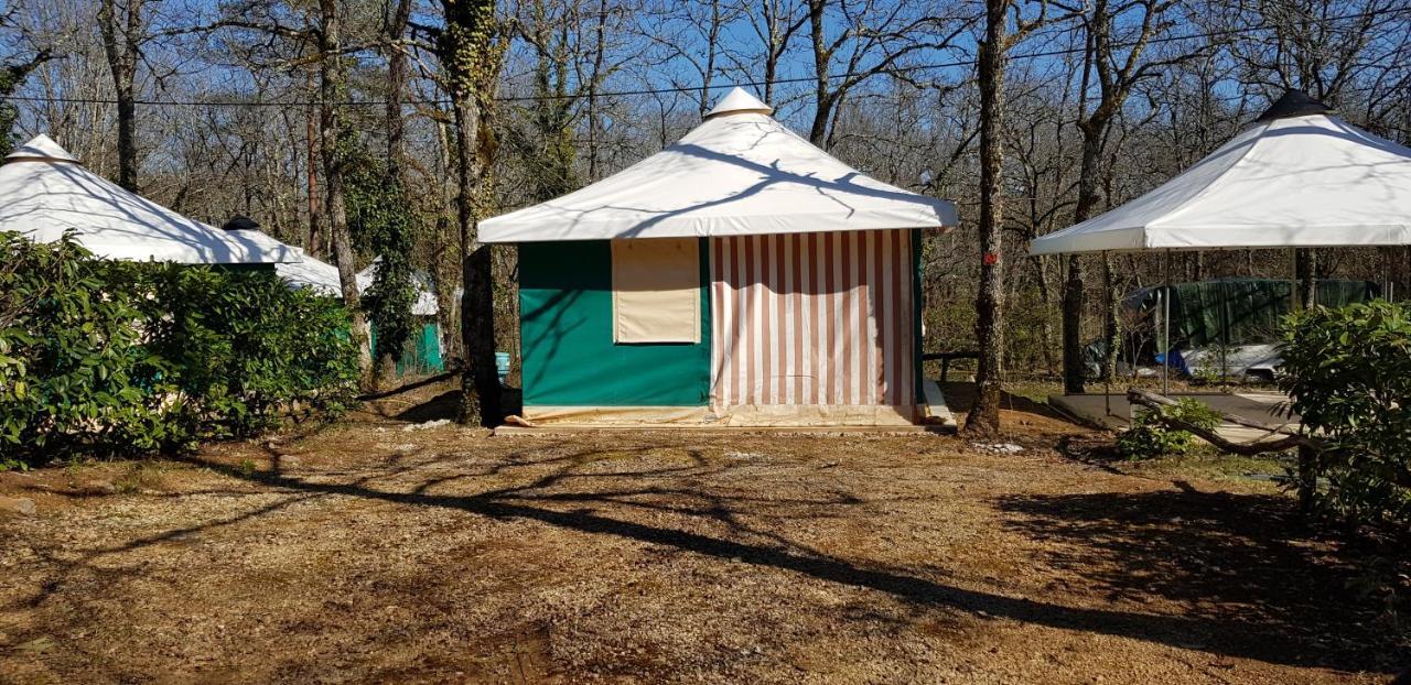 Camping Au Bois Dormant Hotel Chauffour-sur-Vell Luaran gambar